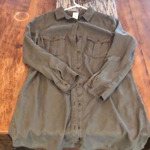 Size 12 women’s long sleeve army green shirt